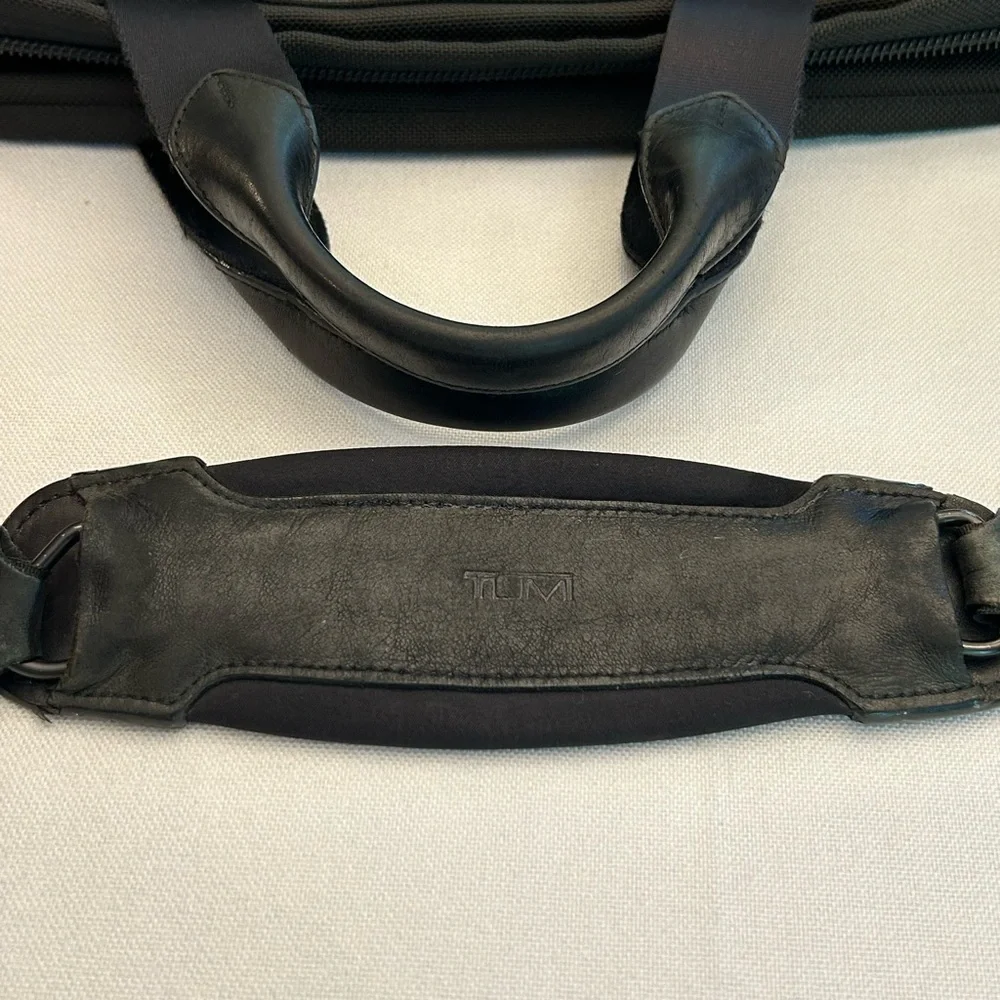 TUMI Alpha Ballistic Nylon Laptop Briefcase Trolley Sleeve 26111DH 12x17x3.5